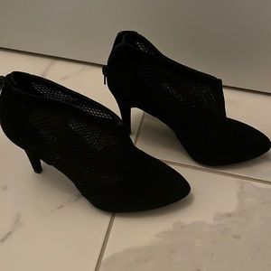 Brand new Alfani size 6 black booties with slight glitter in mesh.